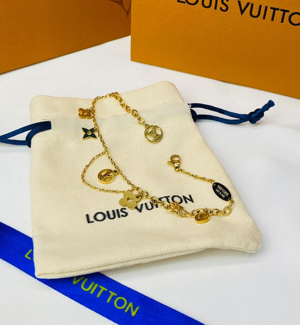 أسوارة  لويس فيتون ذهبي اسود ستانلس ستيل