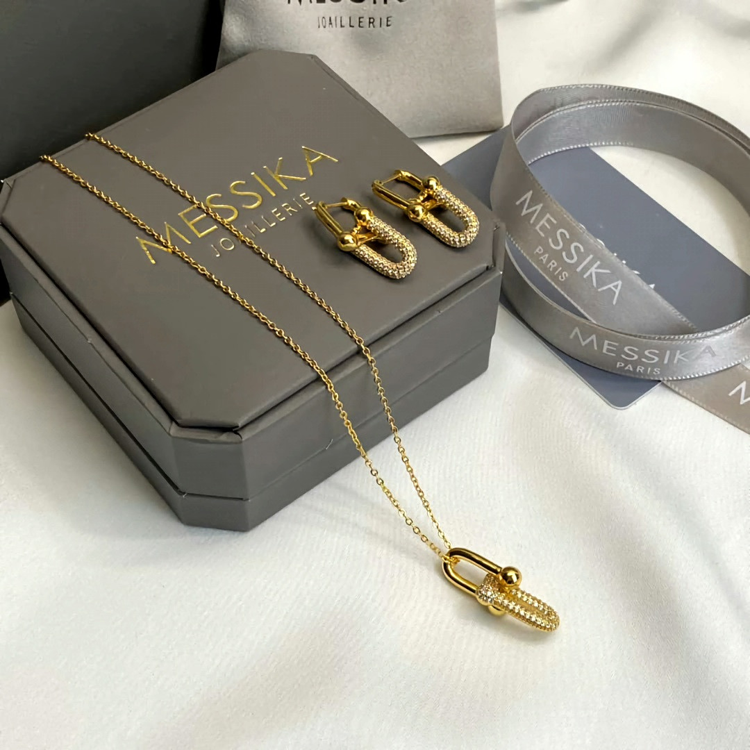 نص طقم  سلسال مع حلق ليبورية  من ميسيكا ستانليس استيل