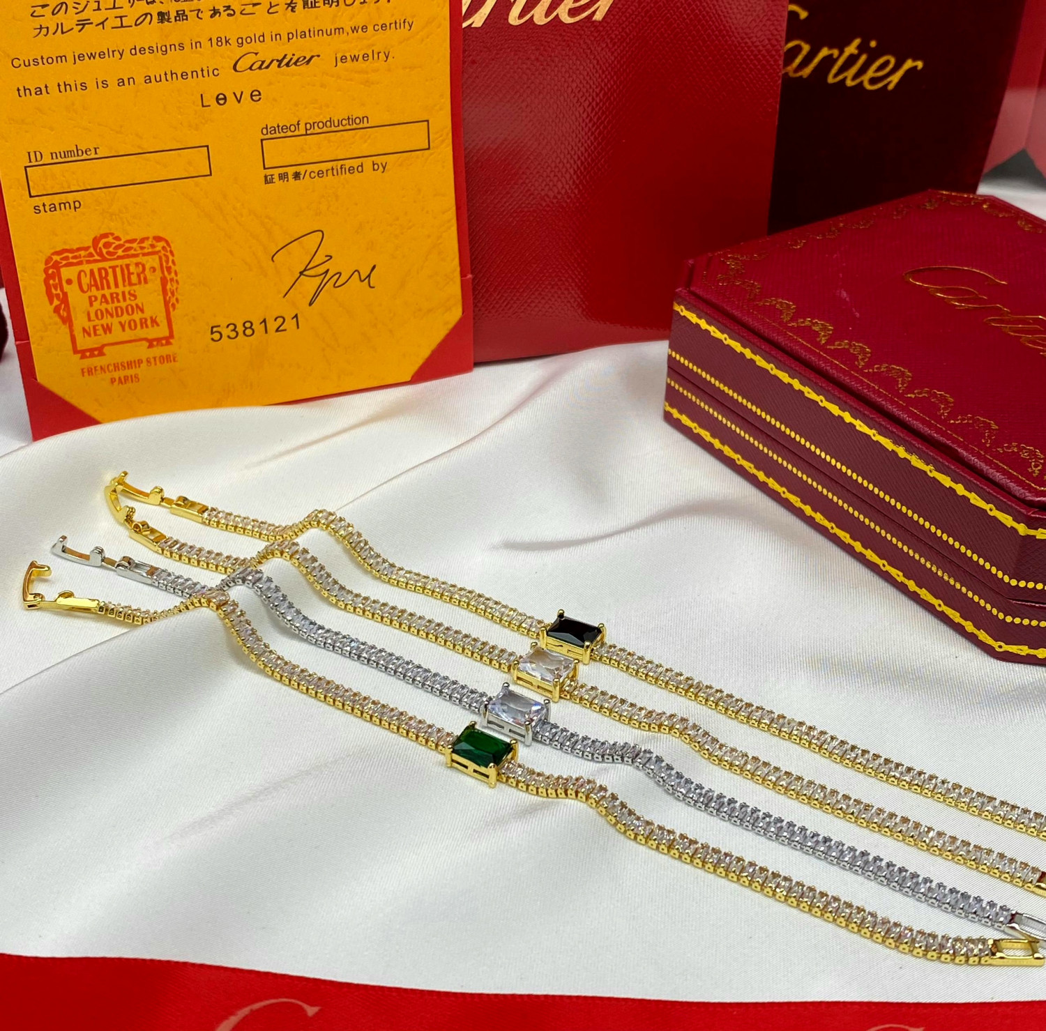 أساور انيقة مرصعة بالزركون ستانليس استيل , ( ذهبي  - فضي )